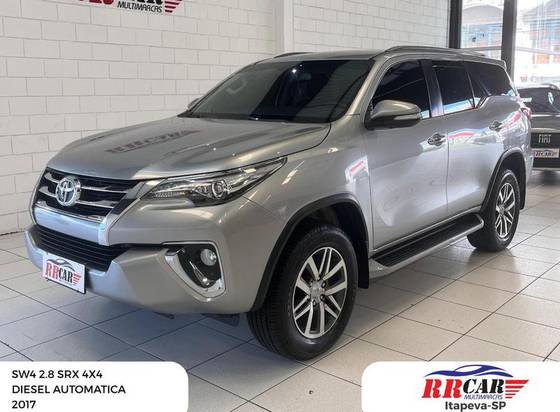 TOYOTA HILUX 2.8 SRX 4X4 CD 16V DIESEL 4P AUTOMÁTICO